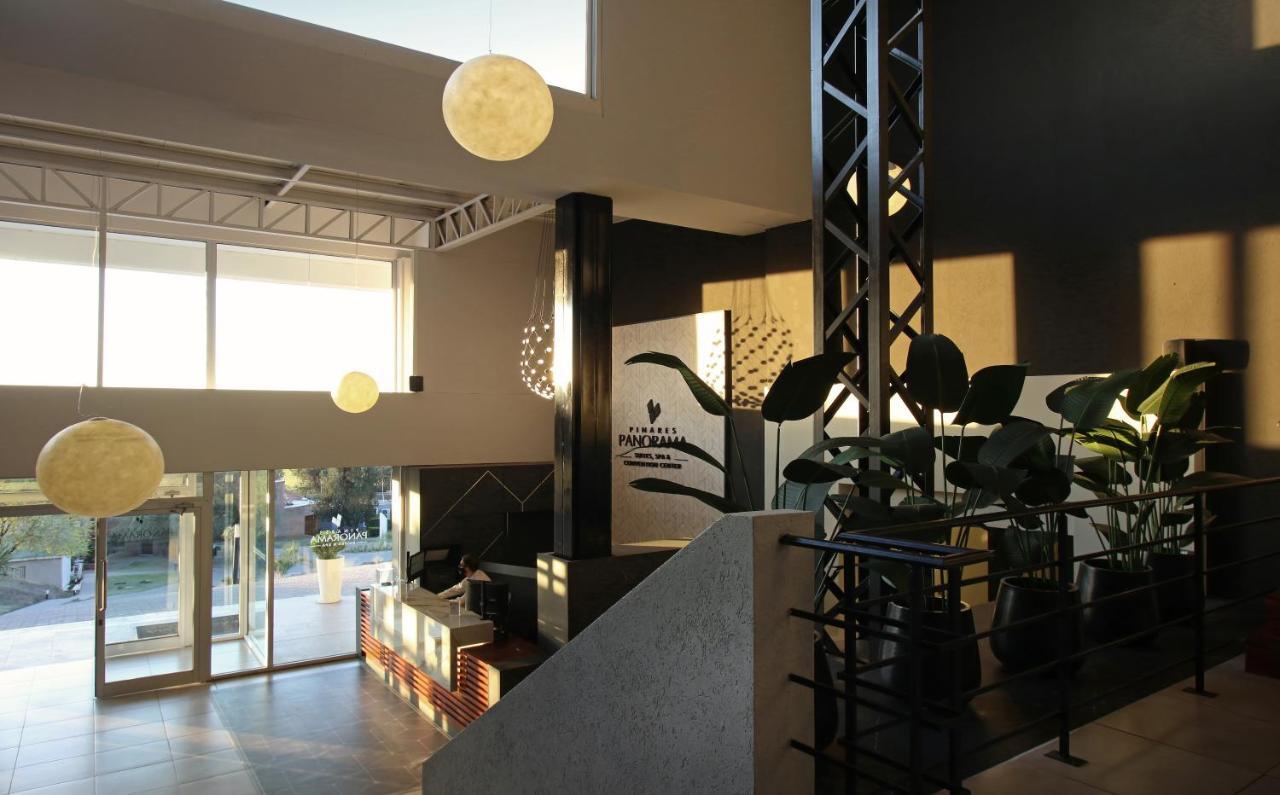 Pinares Panorama Suites, Spa & Convention Center Villa Carlos Paz Bagian luar foto