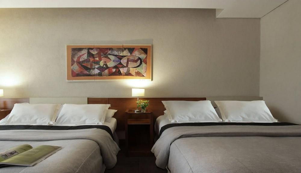 Pinares Panorama Suites, Spa & Convention Center Villa Carlos Paz Bagian luar foto