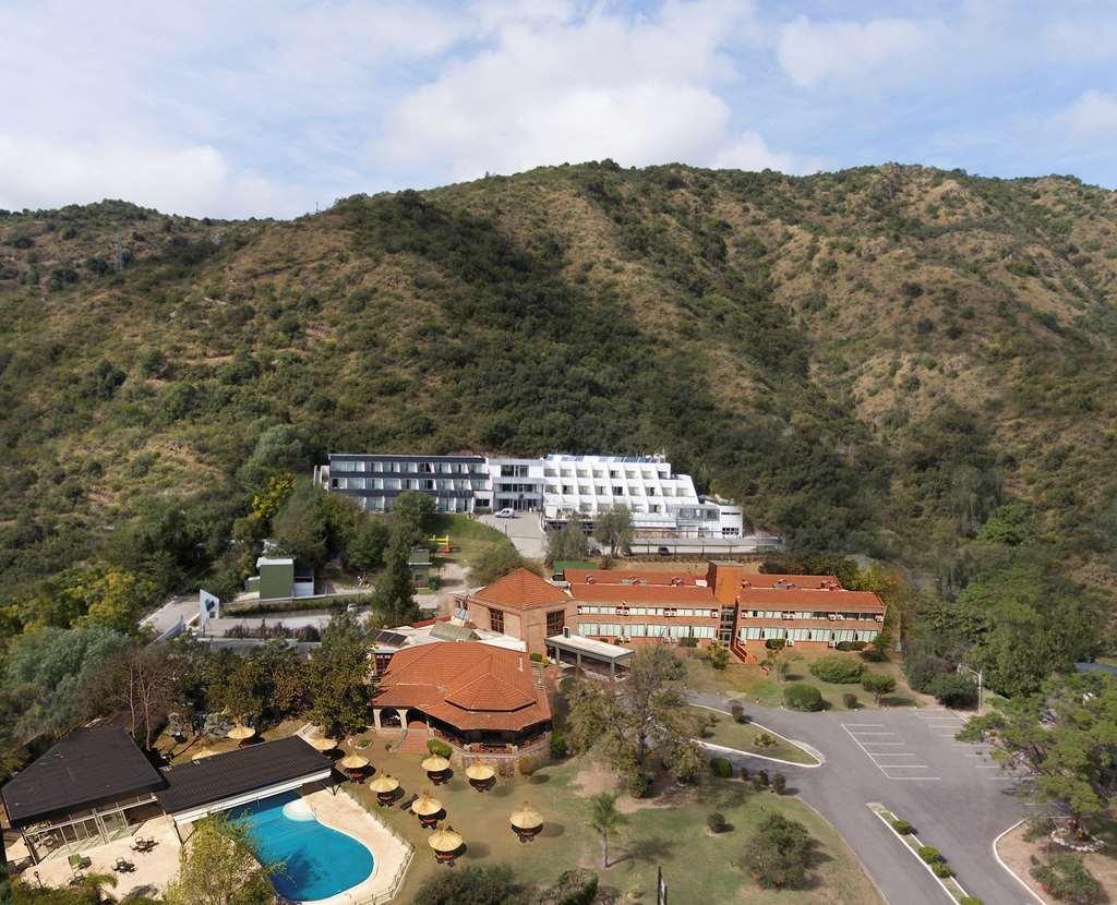 Pinares Panorama Suites, Spa & Convention Center Villa Carlos Paz Bagian luar foto