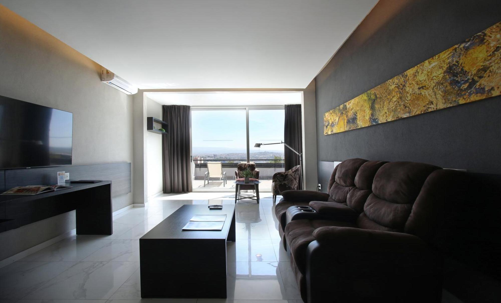 Pinares Panorama Suites, Spa & Convention Center Villa Carlos Paz Bagian luar foto